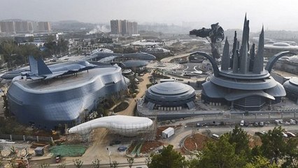 La Chine construit un parc d'attractions futuriste impressionnant