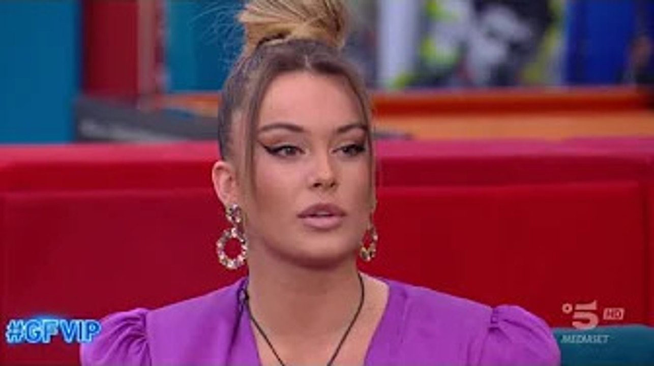 GF Vip, Barù non convince Sophie Codegoni: "Ci sta l'incertezza iniziale, non dopo due mesi e mezzo"