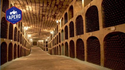 Il existe une ville souterraine remplie de bouteilles de vin