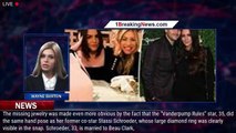 Katie Maloney fuels Tom Schwartz breakup rumors by going ringless - 1breakingnews.com
