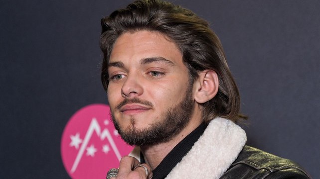 Anéanti, Rayane Bensetti fait quand même une apparition publique