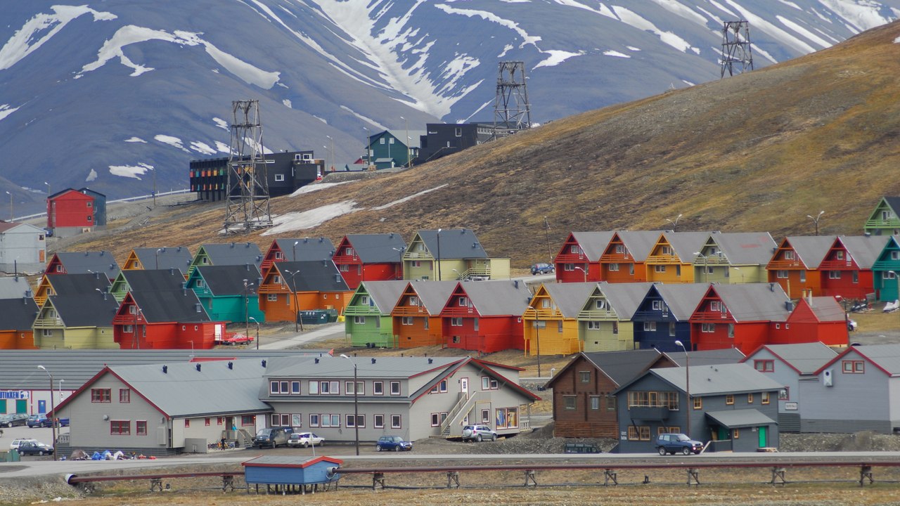 Norvège : l'étrange histoire de la ville où il est interdit de naître et de mourir