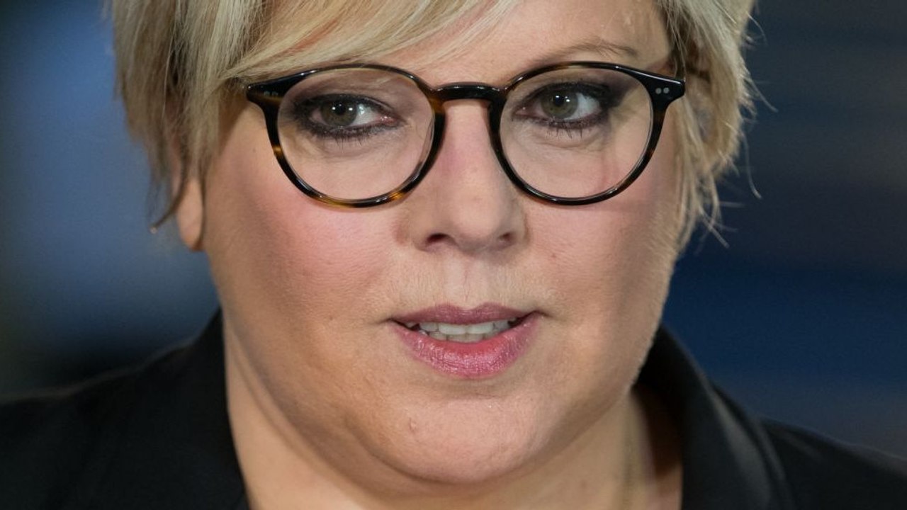 "Pourquoi j'ai pris du poids" : Laurence Boccolini se confie un peu plus sur sa terrible maladie