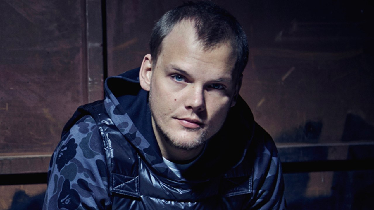 Mort d'Avicii : la famille du DJ laisse entendre qu'il s'est suicidé