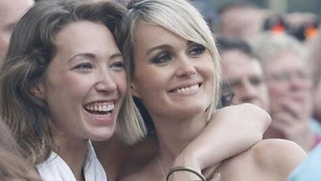 Laeticia était tellement heureuse d'entendre ça : l'incroyable promesse de Laura Smet à Laeticia avant la mort de Johnny