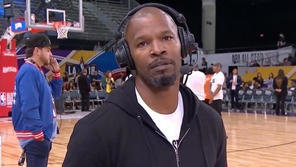 Jamie Foxx :  très remonté, l'acteur quitte brutalement une interview lors du NBA All-Star Game
