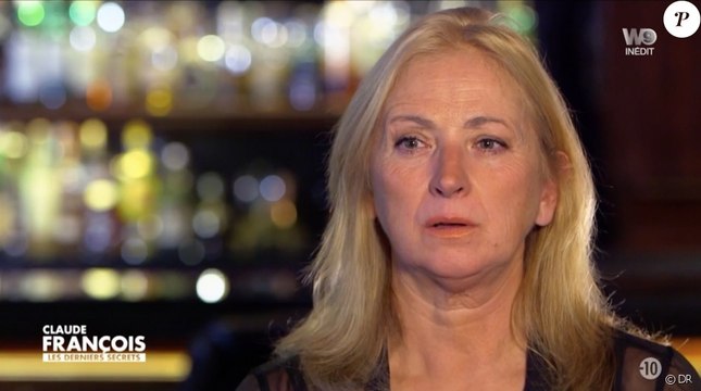 Claude François : l’ex-Clodette photo­gra­phiée nue à 14 ans revient sur cette séance photo avec le chanteur