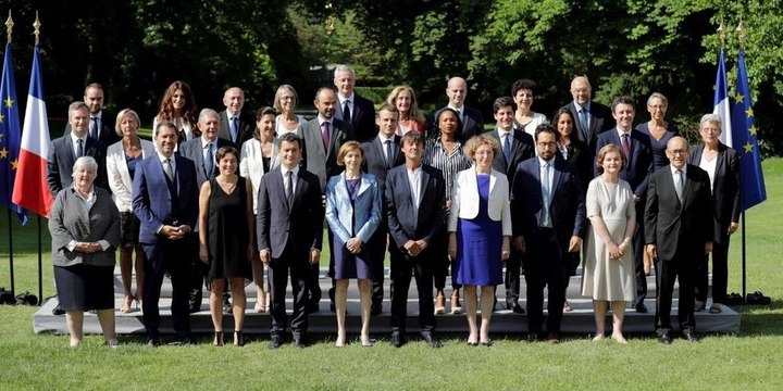 Ne partez pas trop loin : c'est le début des vacances pour le gouvernement