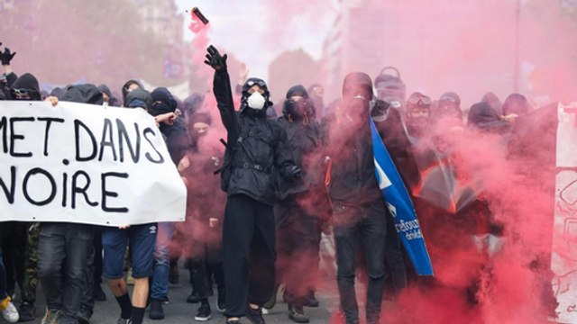 Black Blocs : qui sont les militants accusés des débordements du 1er mai ?