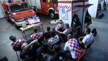 VIDEO - CdM 2018 : l'incroyable réaction des pompiers croates appelés en urgence pendant une séance de tirs au but