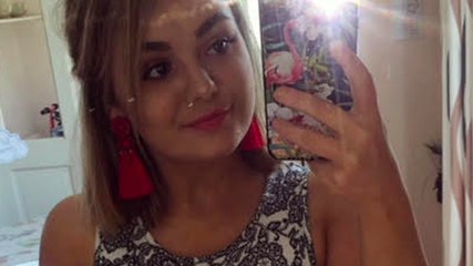 Elle perd son téléphone. Un mec le trouve et filme tout son week-end avant de lui rendre