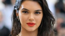 Kendall Jenner : vêtue d'une simple culotte, elle enflamme Instagram