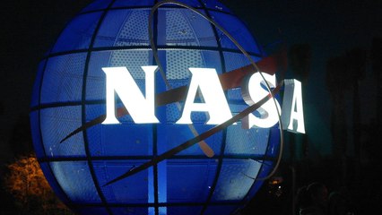 Elle décroche le stage de ses rêves à la NASA et se fait immédiatement virer à cause d'un tweet