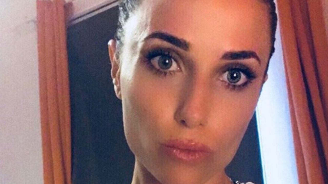 Capucine Anav : son décolleté XXL fait sensation sur les réseaux sociaux