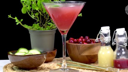 Pour les fêtes, on réalise le cocktail Le Rouge