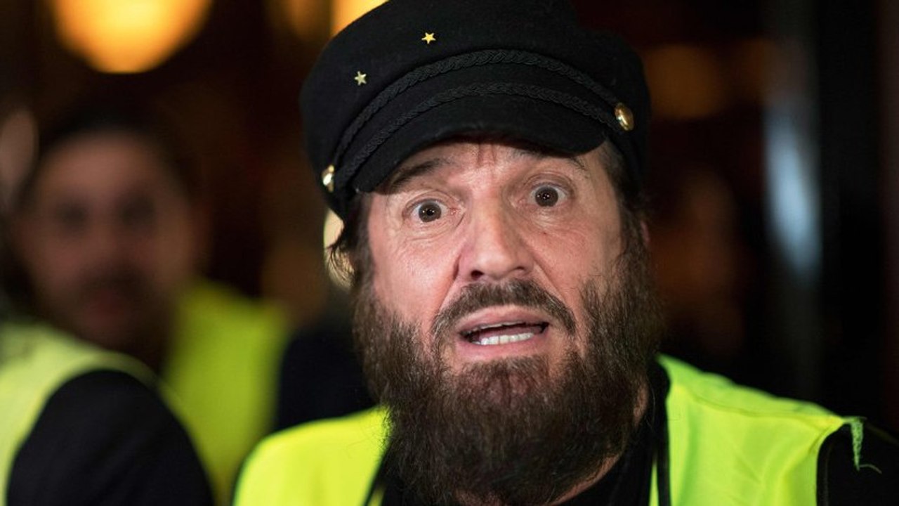 Gilets jaunes : Francis Lalanne veut lancer une liste pour les élections européennes