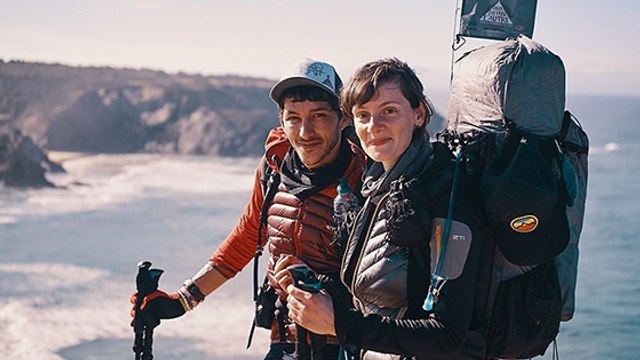 Promis à une belle carrière, ils quittent tout pour faire le trek de leur vie
