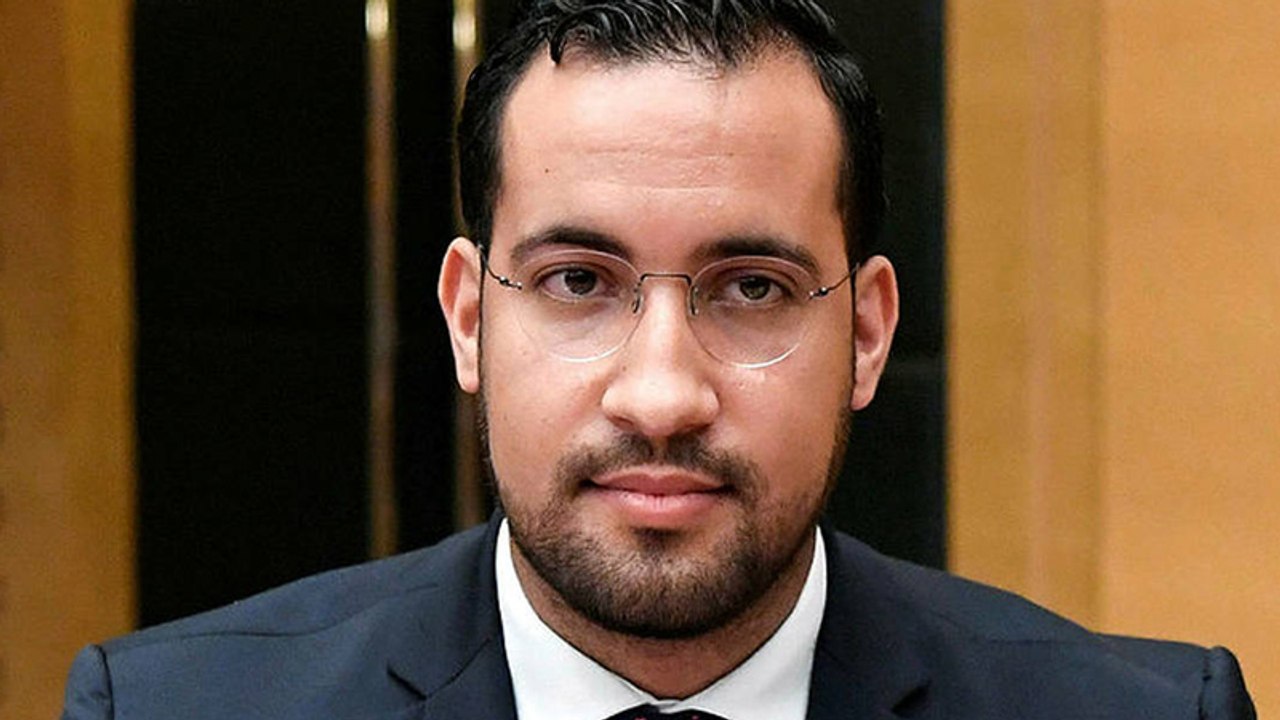 Alexandre Benalla : de nouveau convoqué par le Sénat, ses passeports diplomatiques pourraient lui coûter la prison