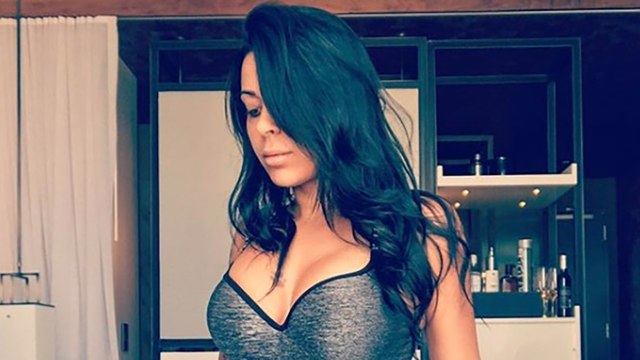 Shanna Kress : sa pose provoc' et sa tenue osée choquent les internautes