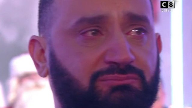 Cyril Hanouna fond en larmes en découvrant la surprise organisée par ses fans pour la dernière de TPMP