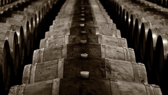 L'Angleterre stoke des millions de litres de vin