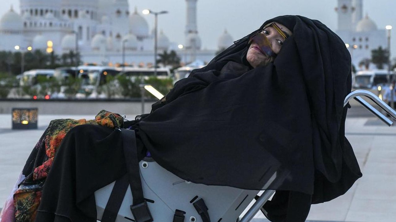 Une femme se réveille après 27 ans de coma : "Je rêvais de ce moment depuis des années"