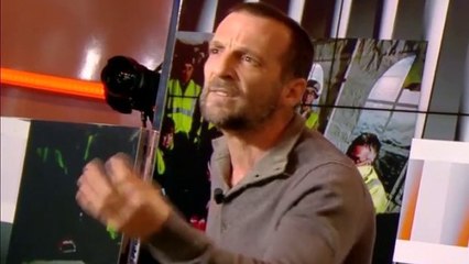 "T'es ridicule ! T'es nul !" : Matthieu Kassovitz explose pendant un débat sur les "Gilets jaunes"