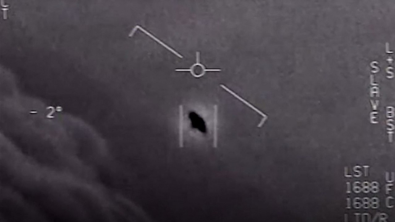 "On les voyait tous les jours": des pilotes de l'US Navy affirment avoir croisé des ovnis pendant 1 an (VIDEO)