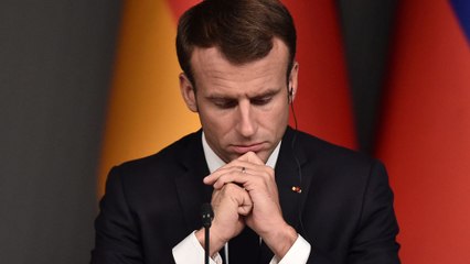 Emmanuel Macron serait "rincé" et "pas loin du burn-out" selon ses proches