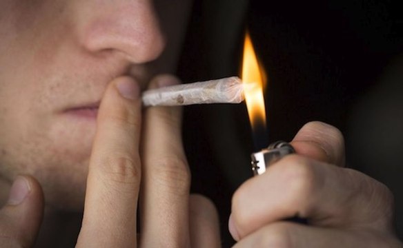 Et si la légalisation du cannabis était testée à Paris ?