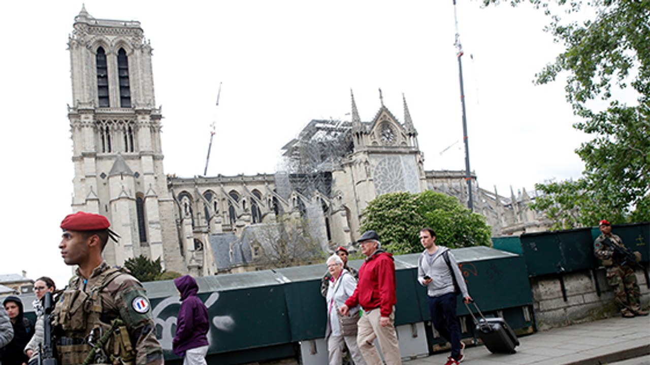 Incendie de Notre-Dame, la cathédrale pourrait ne pas résister à des vents de 90 km/h