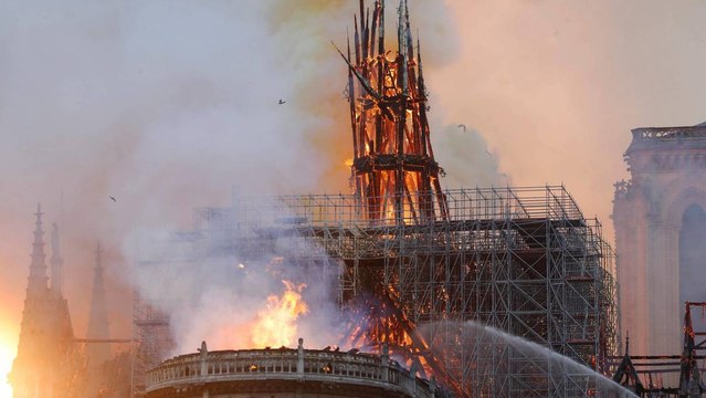 Incendie de Notre-Dame : des ouvriers ont fumé sur l'échafaudage malgré l'interdiction