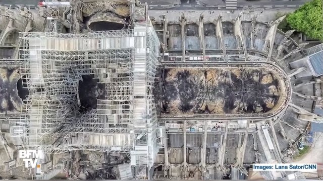 Incendie de Notre-Dame : les images d'un drone montrent les dégâts sur le toit de la cathédrale (VIDEO)