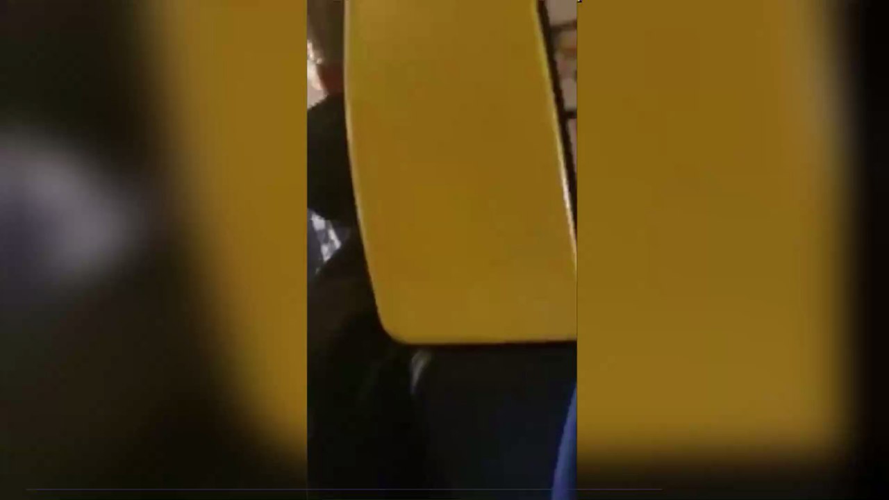 Chaos dans un avion Ryanair Bucarest-Londres, quand une cabine s'emplit de fumée (VIDEO)