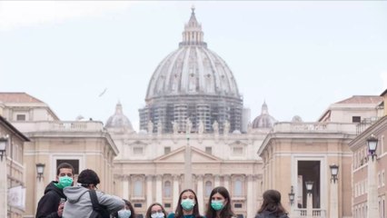 Coronavirus : la bouleversante histoire d'un couple d'Italiens décédés le même jour, après 60 ans de mariage