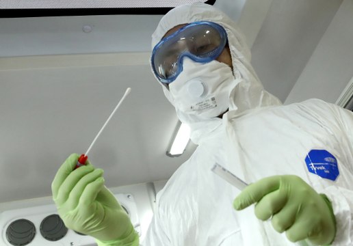 Coronavirus : en quoi consiste un test de dépistage ?