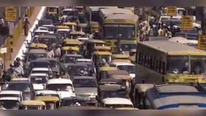 Inde : la police invente une punition radicale pour les automobilistes qui klaxonnent aux feux rouges