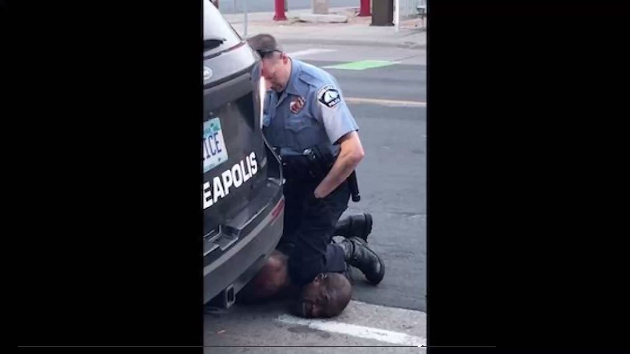 États-Unis : une nouvelle vidéo de l'arrestation de George Floyd conteste la version de la police