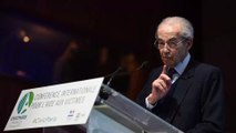 Grosse colère de Robert Badinter dans 