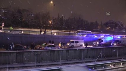 Zincirleme trafik kazasında 2 kişi yaralandı