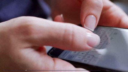 Coronavirus : des nouveaux-nés équipés de mini-masques pour les protéger du Covid-19