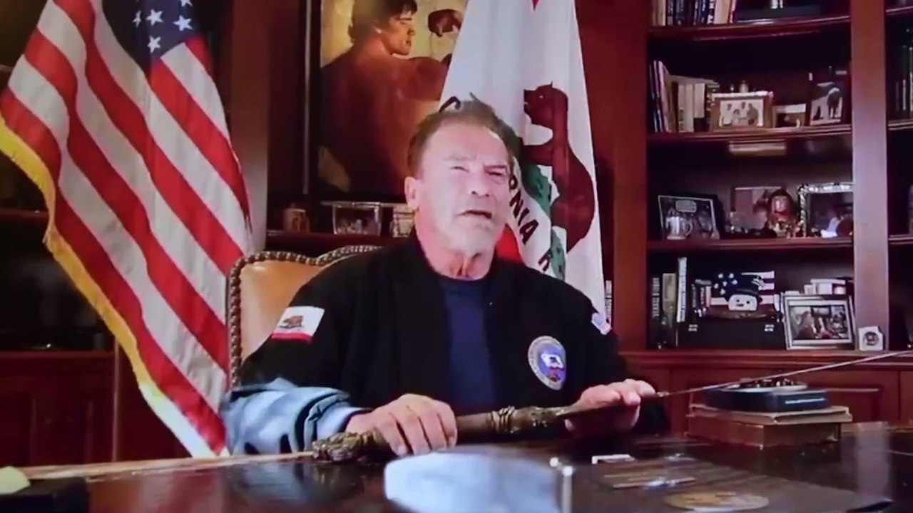 Arnold Schwarzenegger : l'acteur révèle le passé nazi de son père dans une vidéo poignante