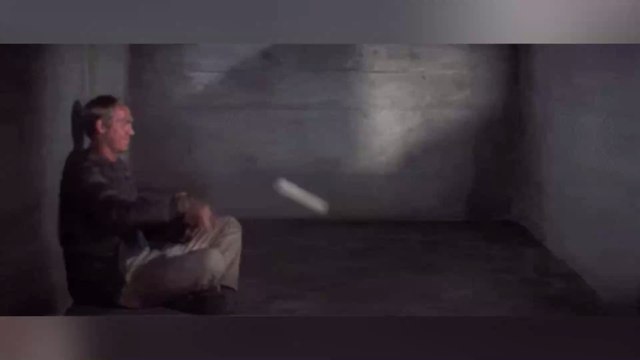 C'est une immense supercherie : Jean-Luc Lahaye ne respecte pas le confinement et s'en vante