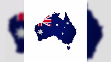 Un drone filme un grand requin blanc suivre des nageurs inconscients du danger (VIDEO)