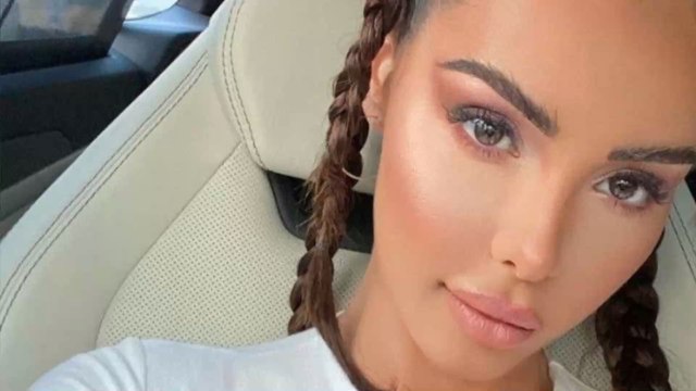 Nabilla taclée par Raphaël Enthoven et Eric Naulleau