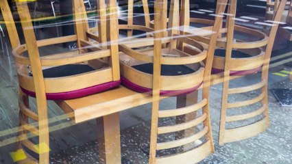 Coronavirus : les bars et restaurants devraient rouvrir au mieux le 6 avril