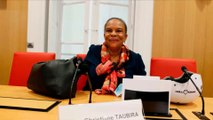 C l'hebdo : Christiane Taubira fond en larmes en évoquant les migrants de Lesbos