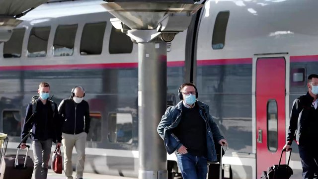 Nuit de galère pour des centaines de passagers du TGV : que s'est-il passé ?
