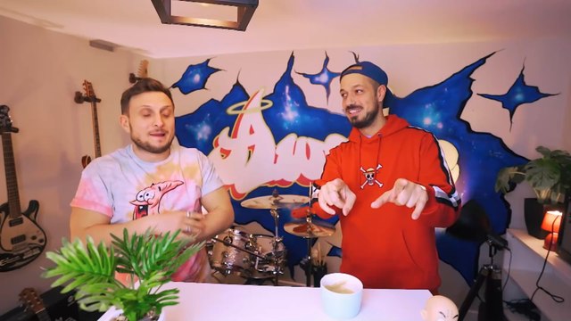 Coronavirus : Emmanuel Macron lance un défi fou aux youtubeurs Mcfly et Carlito