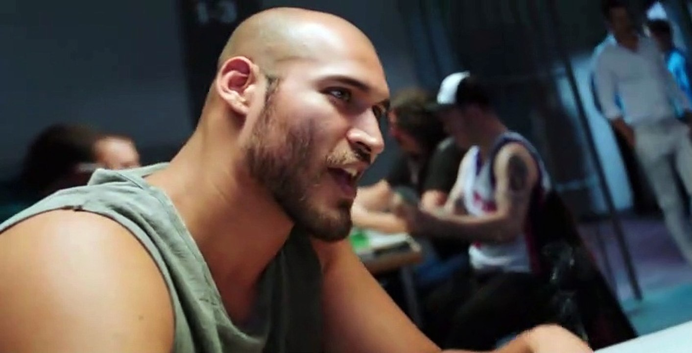 Unauthorized Living S02 E07